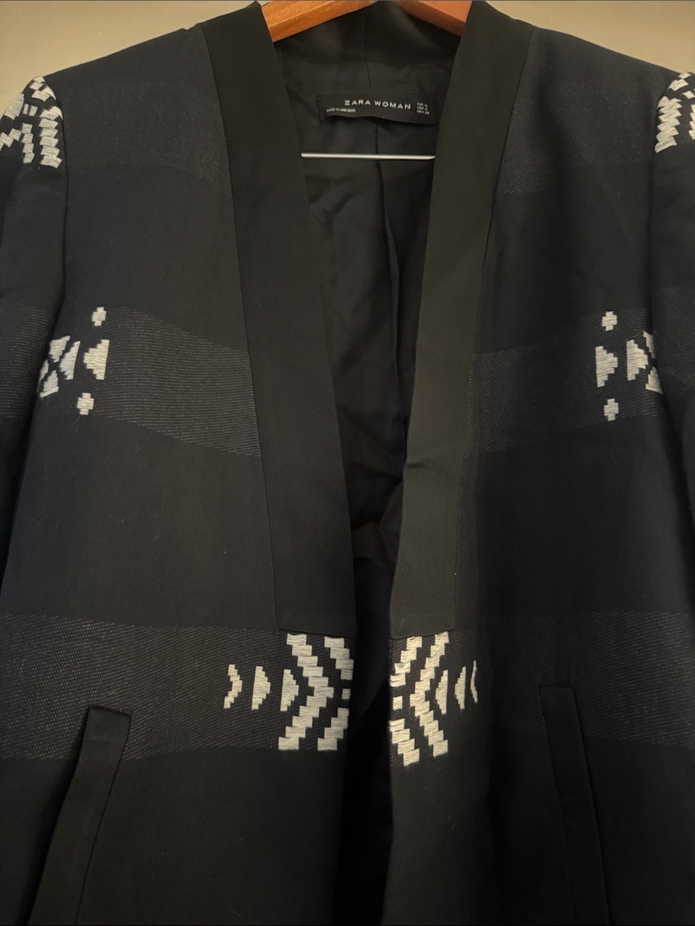 Zara Black Southwestern Jacquard Open Front Blazer Jacket Size M - Picture 4 of 6